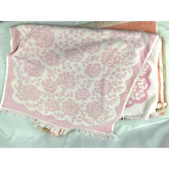VTG Lot 4 Retro Floral Pink Hand Towels Canon 60s 70s Fringe Reversible - Picture 9 of 14